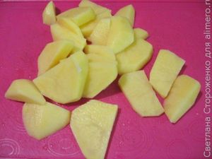 Овощная запеканка с курицей и щавелем