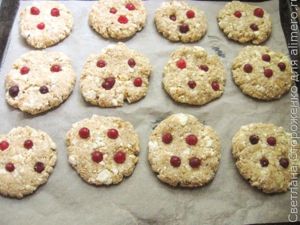 Овсяное печенье с творогом и клюквой
