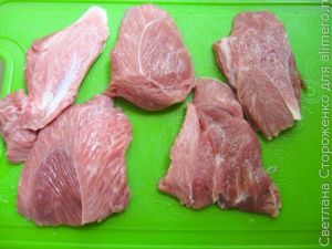 Мясные рулетики с сыром и зеленью