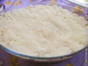 Картофельня запеканка с кроликом и кукурузой