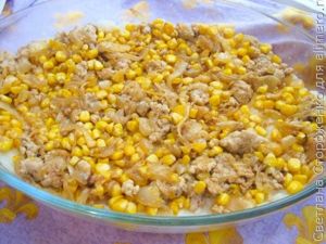 Картофельня запеканка с кроликом и кукурузой