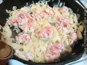 Картофельня запеканка с кроликом и кукурузой