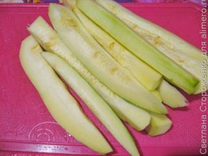 Закуска из кабачка в панировке из сухарей и сыра