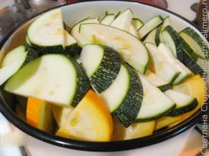 Кабачки в томате на зиму