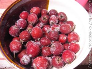 Компот из боярышника с яблоком