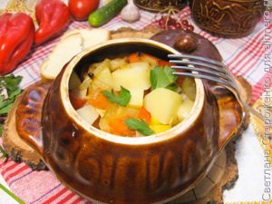 Овощи в горшочке с говяжьими ребрышками