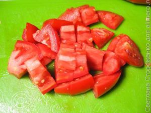 Овощи в горшочке с говяжьими ребрышками