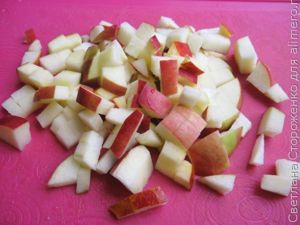 Шарлотка с яблоками и тыквой в мультиварке