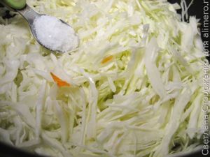 Тушеная капуста с баклажанами в мультиварке