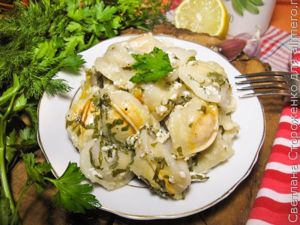 Запеченные пельмени в йогурте