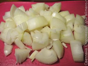 Карась запеченный в духовке с картошкой