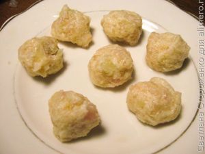 Рисовый суп с рыбными фрикадельками
