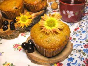 Вкусные маффины из кукурузной муки с черникой