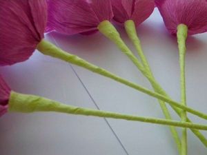 Цветы из конфет, мастер-классы.