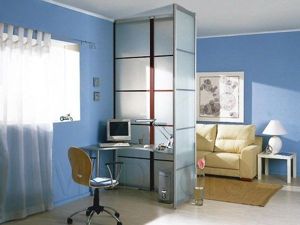 Стол для школьника в интерьере, идеи.