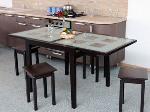 Стеклянная мебель в интерьере