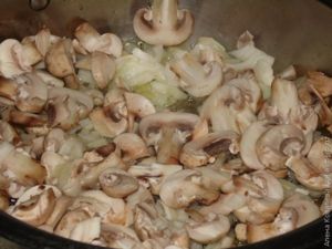 Пельмени с грибами