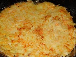 Картофель на сковороде