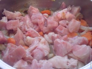 Курица с рисом в горшочке