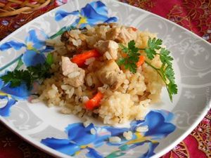 Курица с рисом в горшочке
