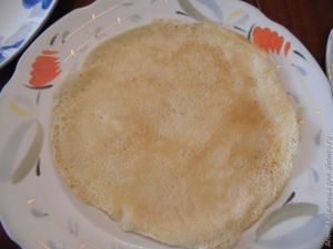 Блины с клубникой