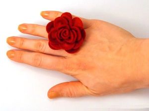Украшения из фетра, идеи.