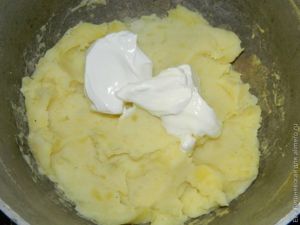 рыба на картофельной подушке