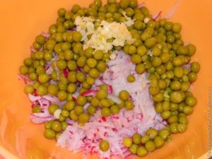 салат с картофелем и редисом