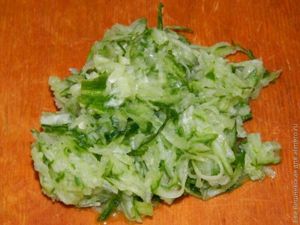 салат с кукурузой