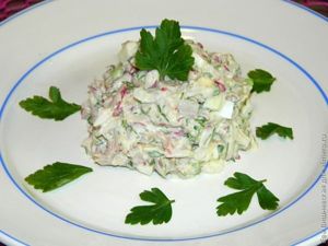 Мясной салат