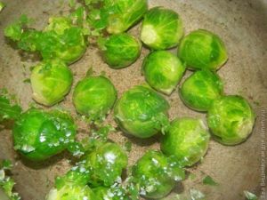 салат с брюссельской капустой