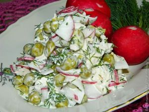 Салат с куриной грудкой