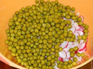 Салат с куриной грудкой