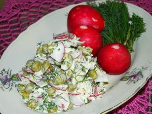 Салат с куриной грудкой