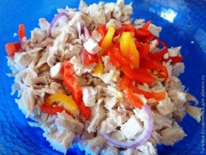 Салат из болгарского перца с курицей
