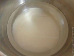 Мандарины с мороженым в пряном сиропе