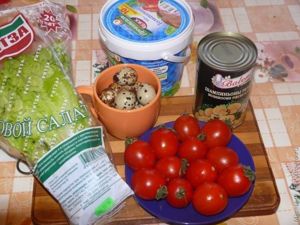 салат с перепелиными яйцами
