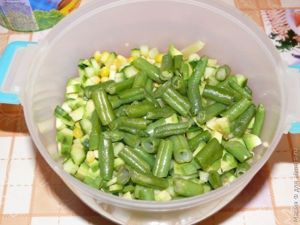 Салат с курицей, салат с авокадо
