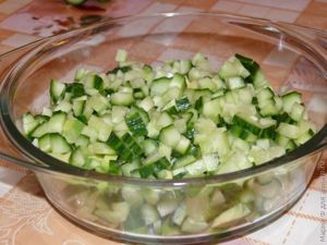 Салат с курицей, салат с авокадо