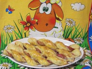слоеные спиральки с копченым мясом рецепт