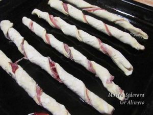 слоеные спиральки с копченым мясом рецепт