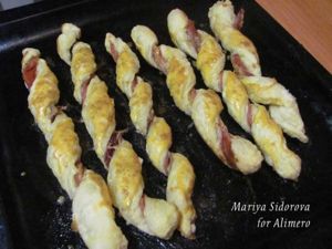 слоеные спиральки с копченым мясом рецепт