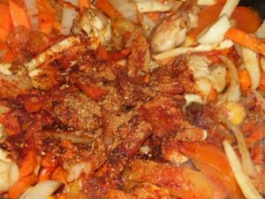 Курица с бобами