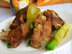 Ребрышки с луком