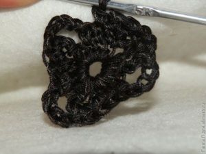 Треугольный клатч крючком
