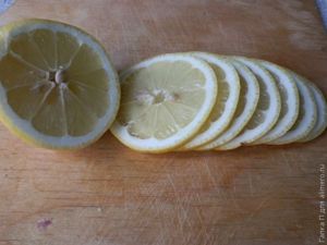 Оригинальная закуска из сыра и лимона