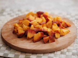 Фруктовый салат с персиками Фруктовый салат с персиками