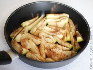 Яблоки с корицей Яблоки с корицей