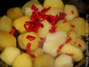 Картофель с колбасой