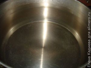 Компот из сухофруктов с чабрецом